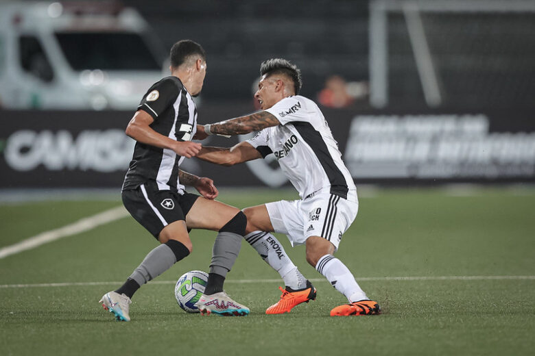 Atlético é derrotado para o Botafogo e fica próximo do Z4