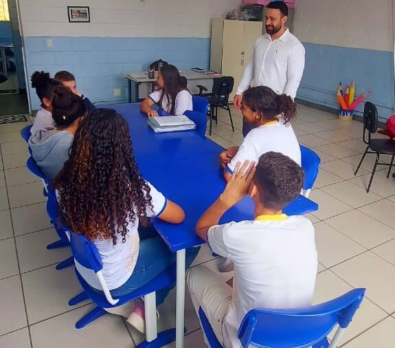 São Gonçalo: Câmara Mirim promove consciência política entre crianças e adolescentes