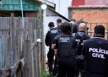 Polícia Civil prende 33 participantes de grupo de extorsão