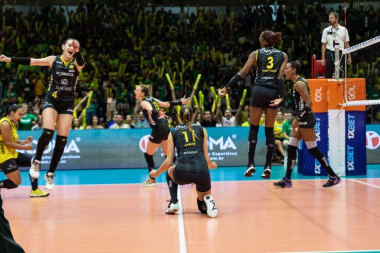 Praia Clube bate o Minas, supera escrita e conquista título da Superliga Feminina