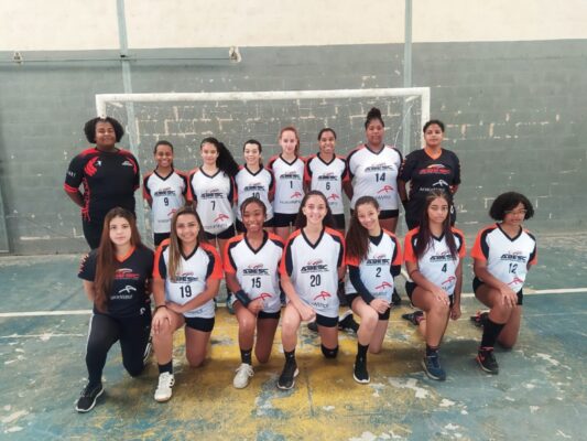 Handebol Feminino de Monlevade é campeão do Campeonato Regional Adulto
