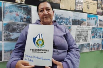 Regularização Fundiária: Prefeitura de Monlevade entrega mais 30 escrituras