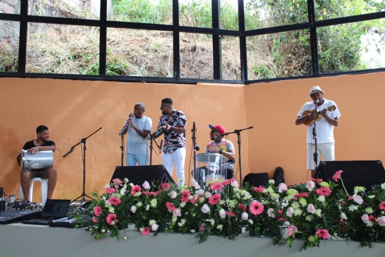 Depois de anos de abandono e descaso, sede da Savita é revitalizada em Monlevade