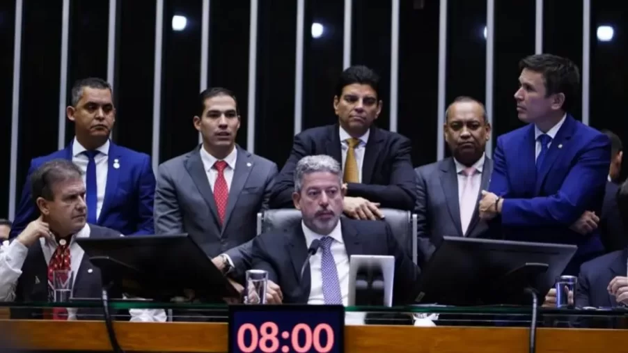 Votação do arcabouço fiscal expõe fiéis e infiéis ao projeto do governo federal