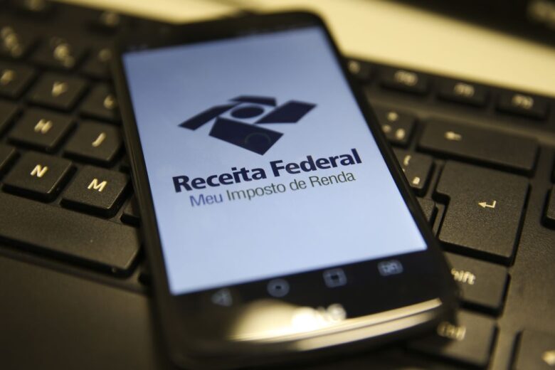 Receita Federal abre nesta sexta consulta ao segundo lote de restituição do IRPF 2023