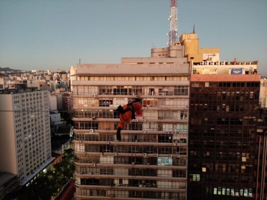 treinamento do corpo de bombeiros na afonso pena, belo horizonte