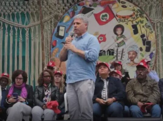 Paulo Teixeira defende que Conab permaneça no Ministério da Agricultura
