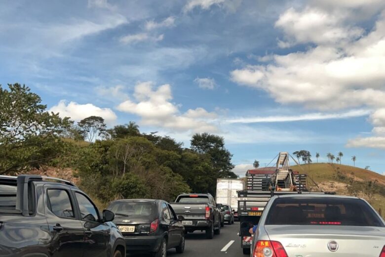 Atenção! Detonação de rochas no trevo de São Gonçalo interdita trecho da BR-381