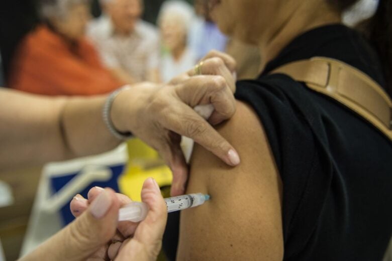 Itabira inicia a campanha de vacinação contra a gripe