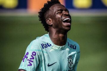 Em jogo marcado por manifestações antirracistas, Brasil enfrenta Guiné