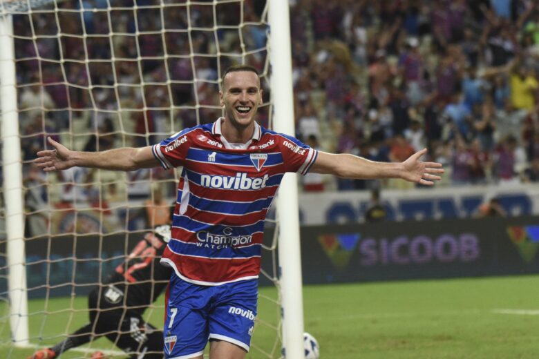 Atlético joga mal e perde para o Fortaleza por 2 a 1