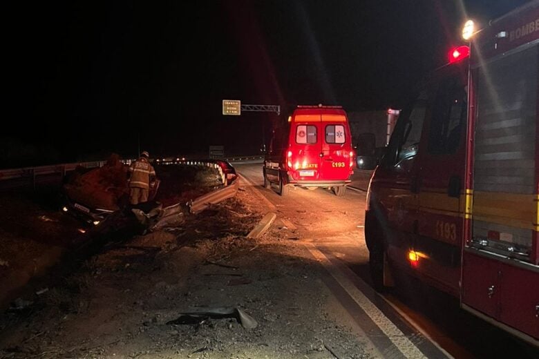 Capotamento deixa cinco feridos na BR-381, em Bom Jesus do Amparo