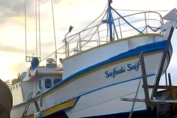 Marinha continua buscas por dois pescadores desaparecidos em naufrágio
