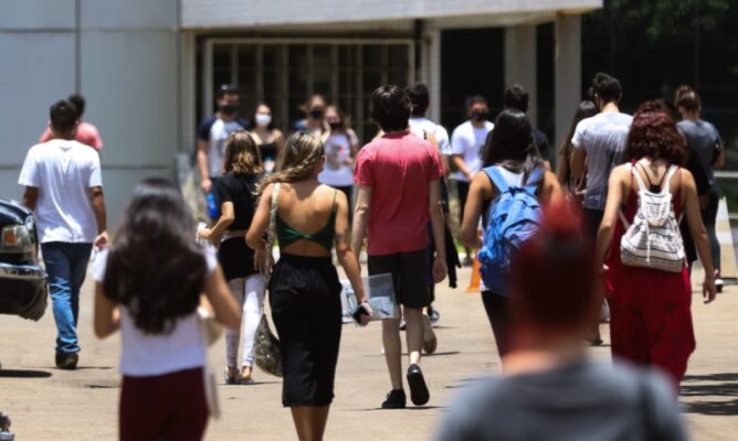 Inscrições para o Enem 2024 começam hoje; saiba mais