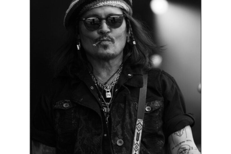 Johnny Depp foi encontrado desacordado em quarto de hotel