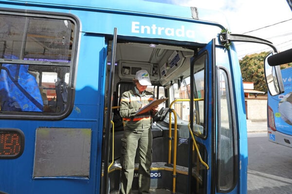 fiscalização nos ônibus da capital mineira