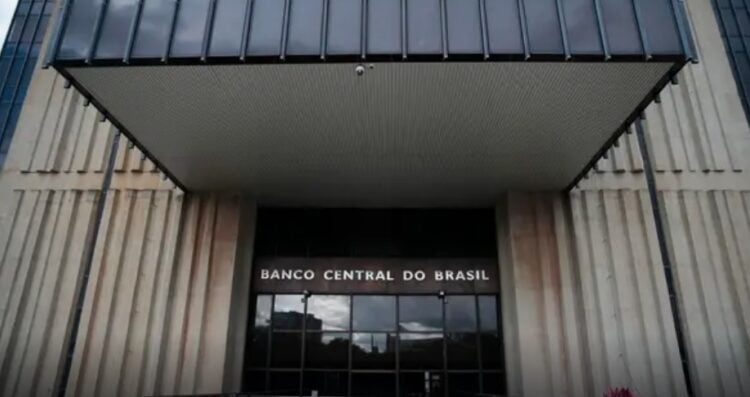 Banco Central reduz juros em 0,25 ponto porcentual, para 10,50%, em decisão dividida