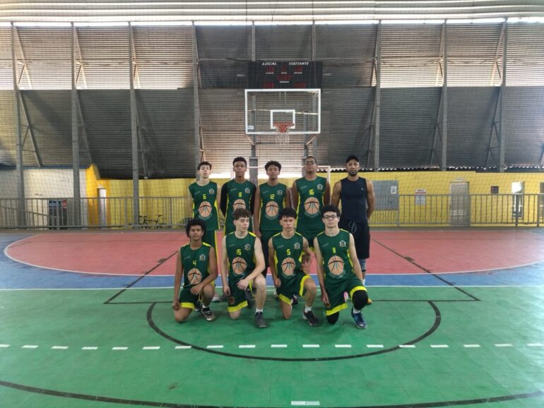 Basquete Masculino de Monlevade vence Itabirito em jogos amistosos