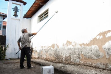 Mariana: capela do bairro São Gonçalo recebe nova pintura