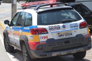 Corsa furtado no Bela Vista é encontrado no Centro
