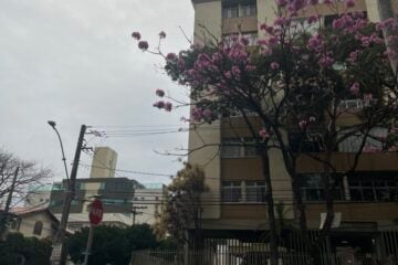 Alô, chuva? Oi, sumida. Diversos pontos de Belo Horizonte registram chuva nesta sexta-feira