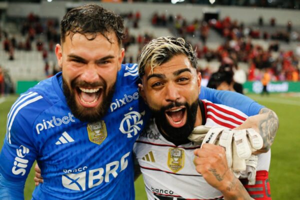 flamengo vence e está nas semifinais da Copa do Brasil