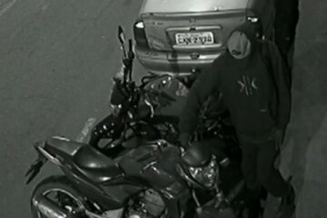 Homem é flagrado furtando motocicleta no Alto Pereira
