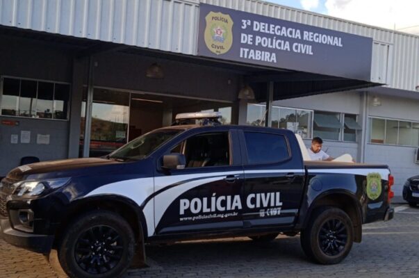 mulher-e-presa-por-coagir-a-filha-para-que-nao-denunciasse-estupro
