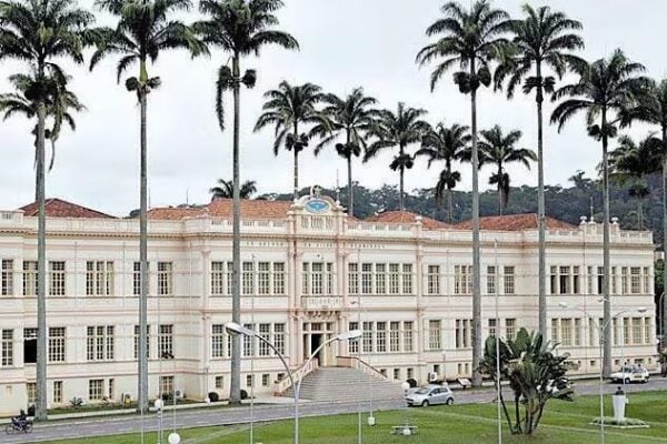 Professor da Universidade Federal de Viçosa é demitido por suspeita de crimes sexuais contra estudantes