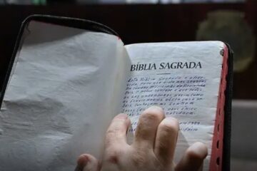 Justiça de São Paulo proíbe leitura de trecho da Bíblia em sessões da Câmara de Araçatuba