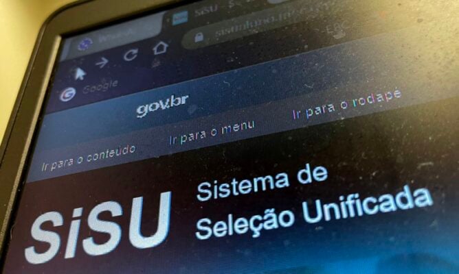 MEC divulga nesta segunda-feira lista de espera do Sisu