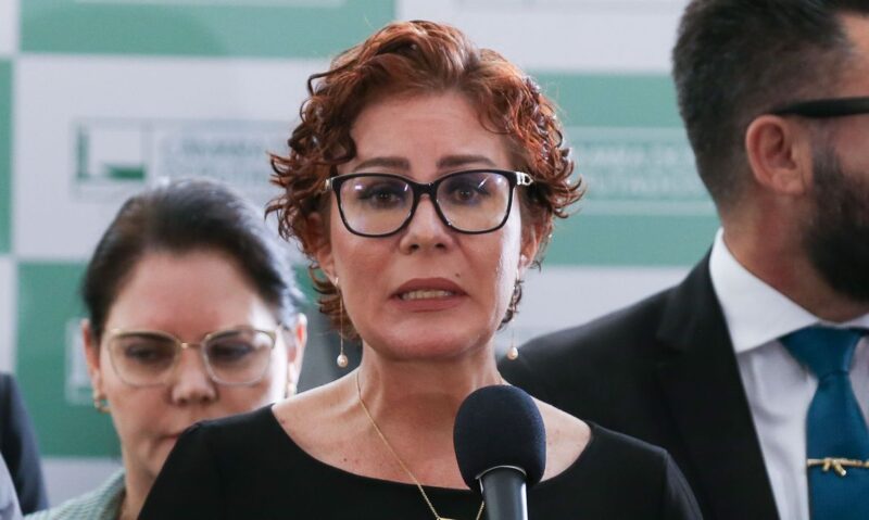 “Sou intocável na Itália”, diz Carla Zambelli em entrevista à CNN