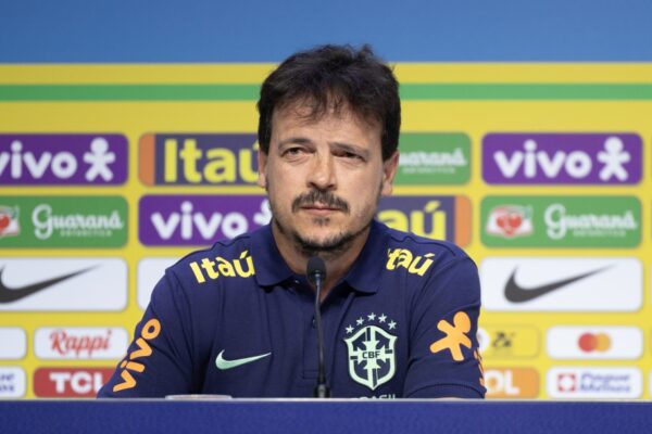 Primeira convocação de Fernando Diniz tem volta de Neymar e ausência de Paquetá; confira a lista