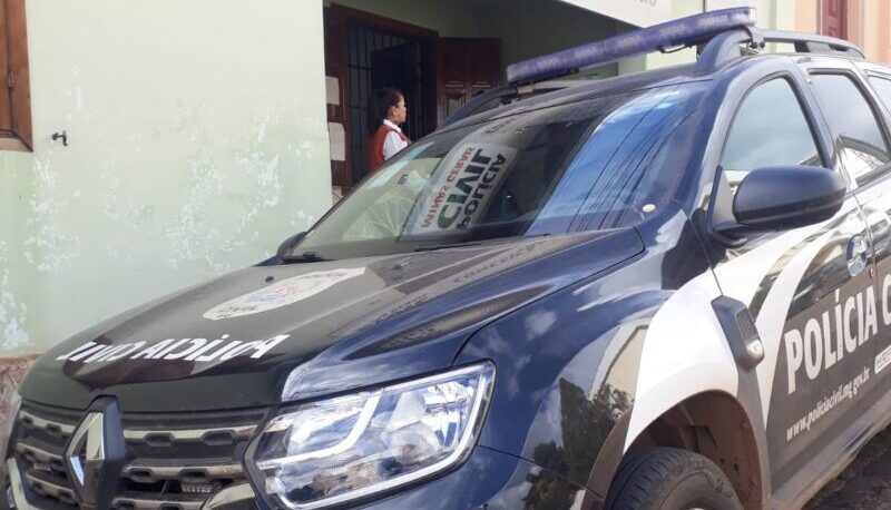 Homem é preso pela Polícia Civil por estuprar e engravidar filha adolescente em Conceição do Mato Dentro