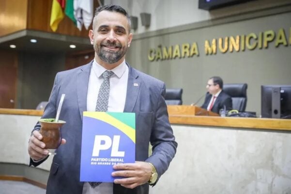 Projeto de vereador de Porto Alegre sugere 8 de Janeiro como "Dia Municipal do Patriota"