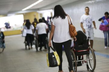 Prefeitura de Santa Maria de Itabira regulamenta horário especial para servidor ou familiar com deficiência