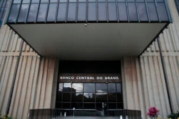 Banco Central reduz juros em 0,25 ponto porcentual, para 10,50%, em decisão dividida