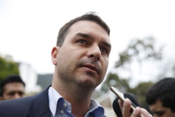 Flávio Bolsonaro diz que Lula está desesperado com o 7 de setembro