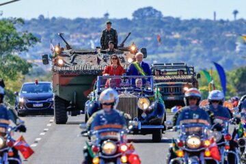 Desfile de 7 de setembro em Brasília ocorreu com clima amigável e ausência de protestos