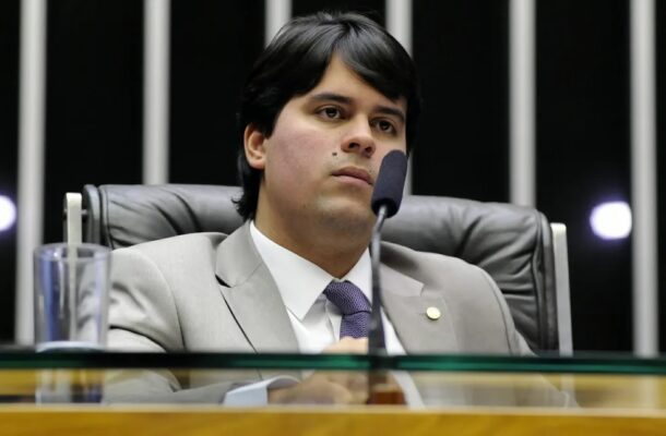 André Fufuca toma posse no Ministério do Esporte sem a presença de Ana Moser