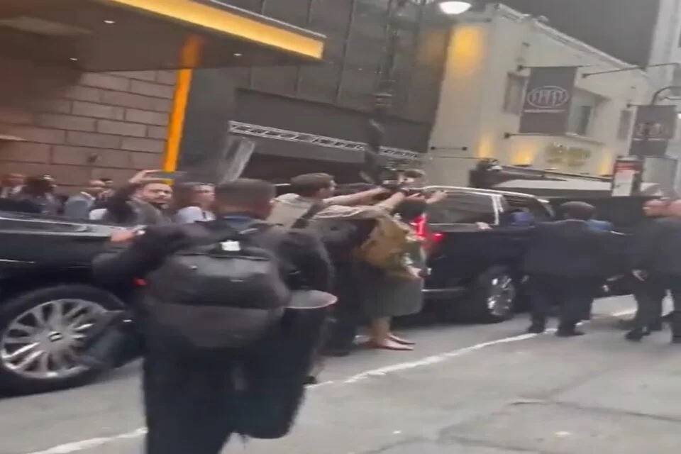 Presidente Lula é hostilizado à porta de hotel em Nova York