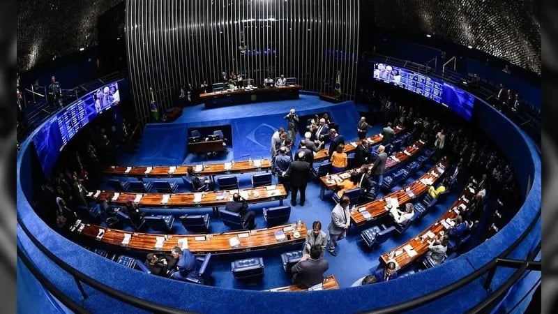 Deputados federais acumulam mais de 900 faltas sem justificativa em 2023