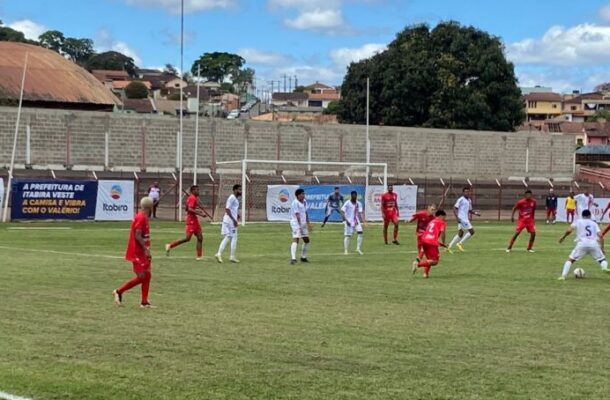 "O time propôs e conseguiu controlar o jogo, marcou forte e em cima daquilo que pedimos na preleção", avalia Paulinho Guará