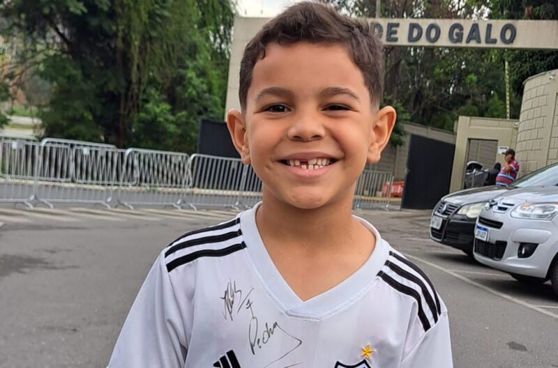 Em busca do sonho: família organiza rifa solidária em prol de itabirano que joga no Atlético-MG