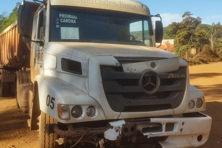 Motociclista morre ao ser atingido por carreta em Catas Altas