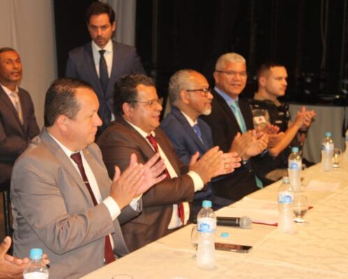 "Vemos quantas pessoas boas temos em Itabira, que fazem o crescimento da cidade", afirma Heraldo Noronha em noite de homenagens da Câmara