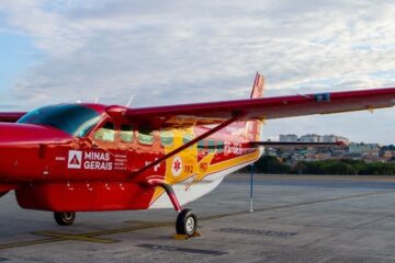 Corpo de Bombeiros realiza transporte de vítimas mineiras do acidente aéreo no Amazonas