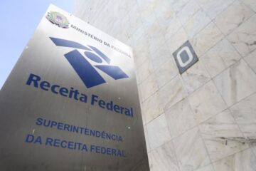 Receita paga nesta sexta-feira último lote de restituição do Imposto de Renda