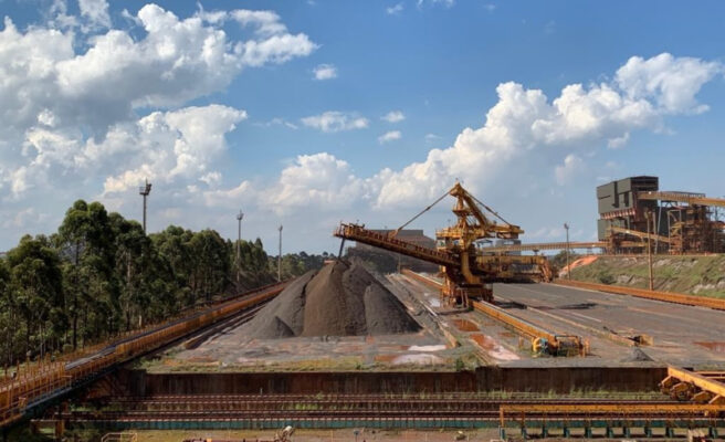 Produção de minério de ferro no Complexo Vargem Grande, em Nova Lima, vale, mineração