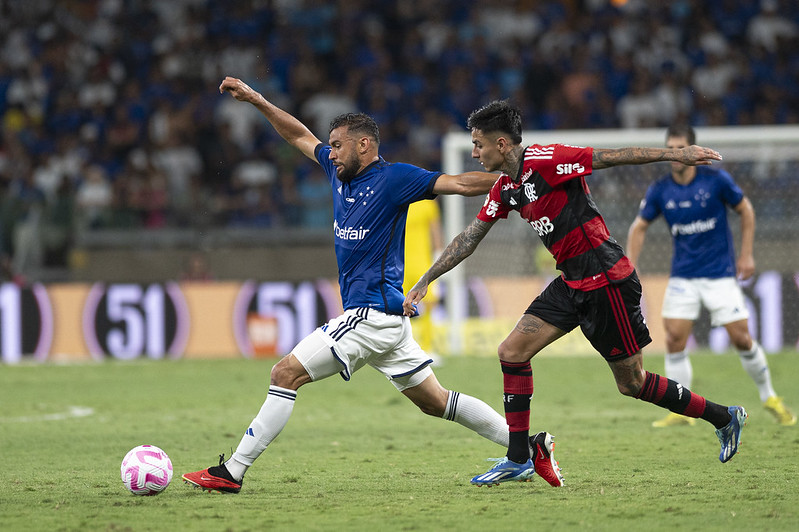 Cruzeiro vence o Santos na Vila e afunda ainda mais o rival no Z-4